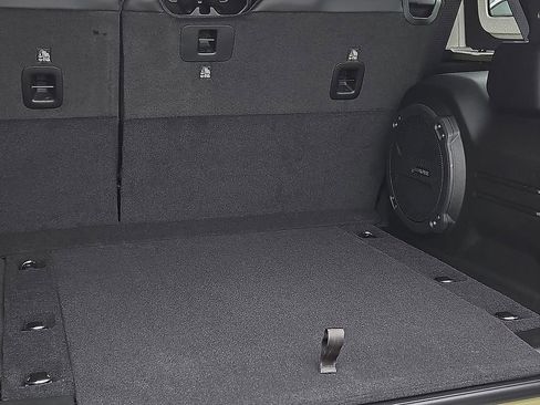 Used 2025 Jeep Wrangler Unlimited Rubicon image 8