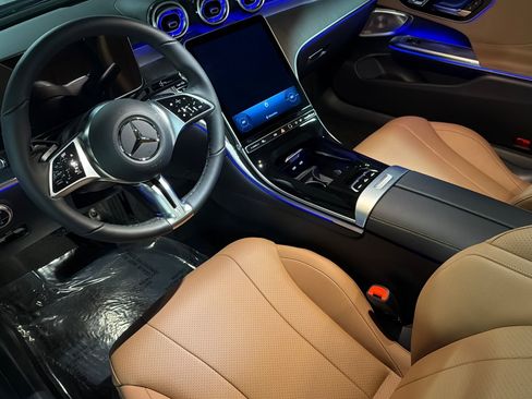New 2027 Mercedes-Benz CLE 300 4MATIC Cabriolet image 10