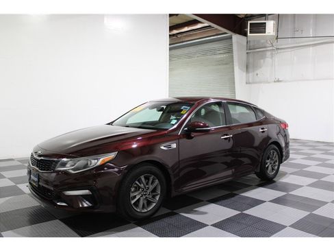 Used 2020 Kia Optima LX image 7