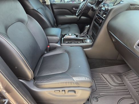 Used 2024 INFINITI QX80 Luxe RWD image 14