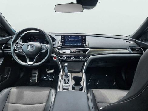 Used 2022 Honda Accord Sport image 11