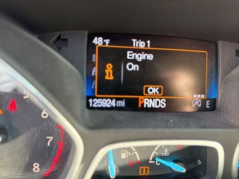 Used 2017 Ford Escape Titanium image 6