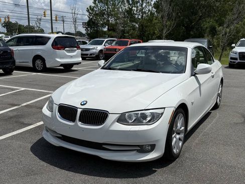 Used 2013 BMW 328i Convertible RWD image 3