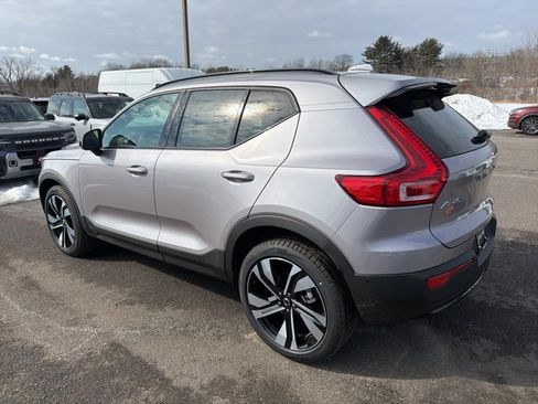 New 2026 Volvo XC40 B5 Ultra w/ Protection Package Premier image 4