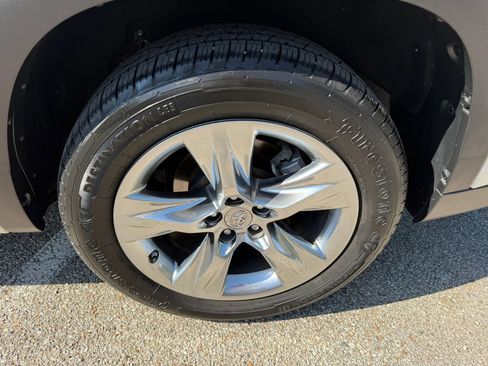 Used 2015 Toyota Highlander Limited image 9