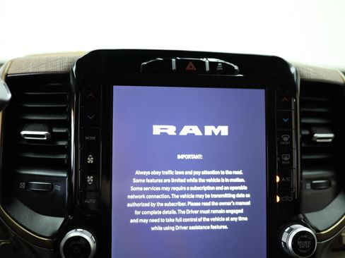 Used 2024 RAM 3500 Limited image 33