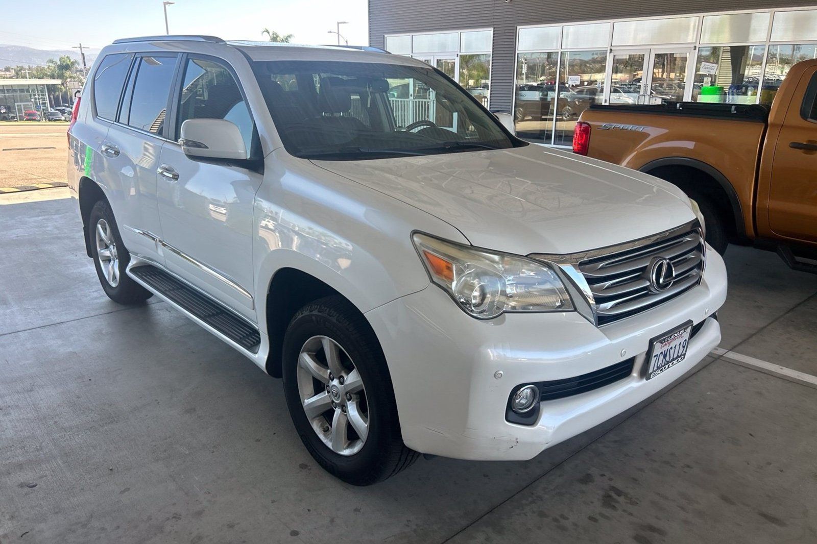 Used 2013 Lexus GX 460 w/ Convenience Pkg AWD/4WD image 17