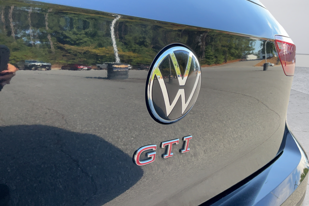 Used 2024 Volkswagen GTI S FWD image 29