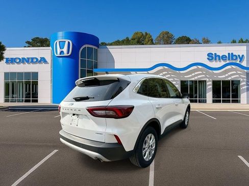 Used 2024 Ford Escape Active w/ Tech Pack #1 AWD/4WD image 7
