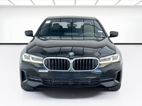 Used 2023 BMW 530i w/ Premium Package RWD image 2