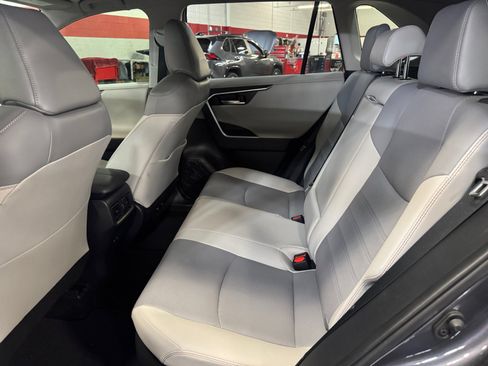 Certified 2020 Toyota RAV4 Limited AWD/4WD image 17