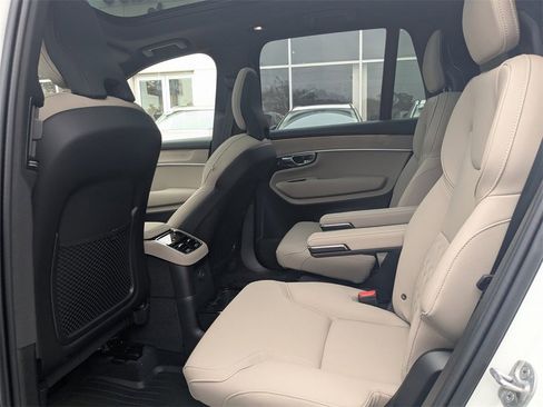 New 2026 Volvo XC90 T8 Plus w/ Protection Package Premier image 19