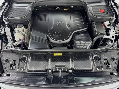 New 2026 Mercedes-Benz GLS 450 4MATIC image 11