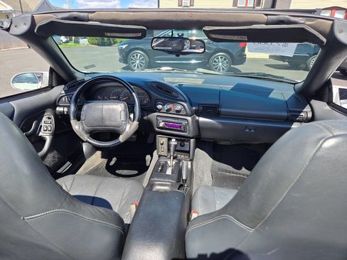Used 1995 Chevrolet Camaro LT RWD image 28