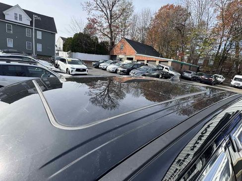 Used 2022 RAM 1500 Limited w/ Bed Utility Group image 29