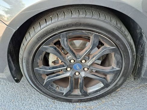 Used 2020 Ford Fusion SE w/ Equipment Group 151A FWD image 16