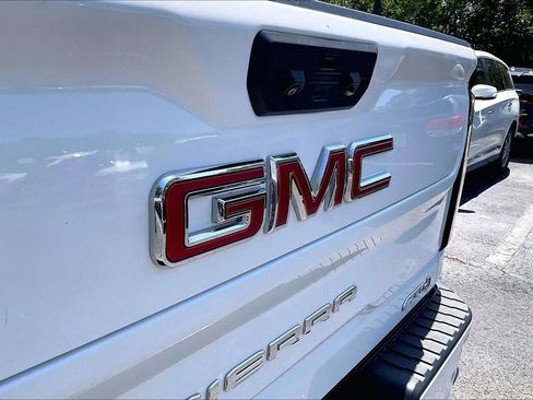 Used 2024 GMC Sierra 2500 AT4 w/ AT4 Premium Plus Package AWD/4WD image 17