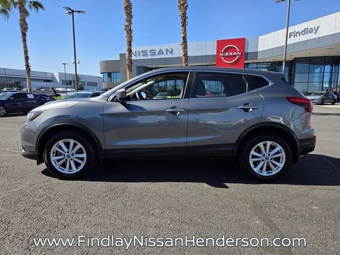 Used 2019 Nissan Rogue Sport S w/ Appearance Package image 3