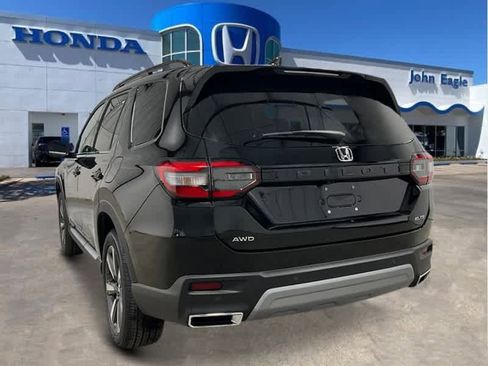 New 2025 Honda Pilot Elite image 4