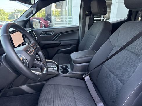 Used 2024 GMC Canyon Elevation w/ Convenience Package RWD image 5