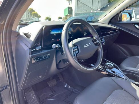 Used 2024 Kia Niro Wind FWD image 13