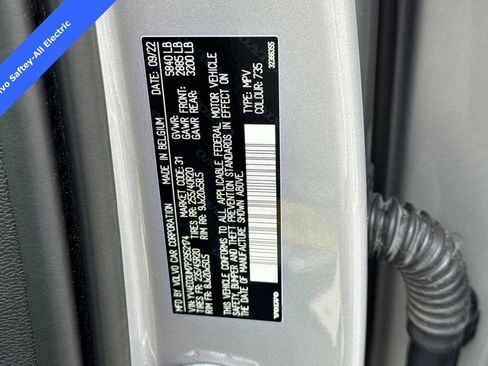 Used 2023 Volvo XC40 Recharge Ultimate image 28