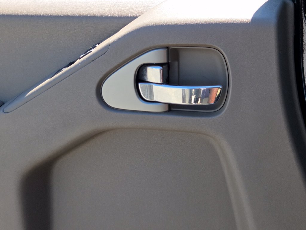 Used 2017 Nissan Frontier SV RWD image 29