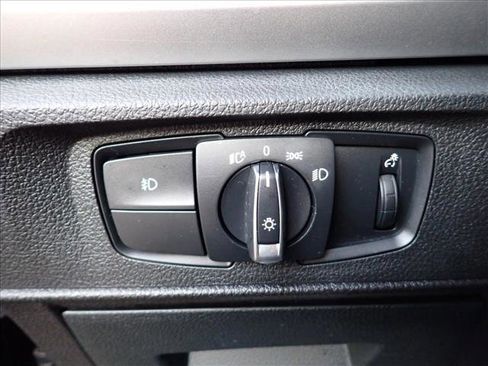 Used 2017 BMW 230i Coupe image 13