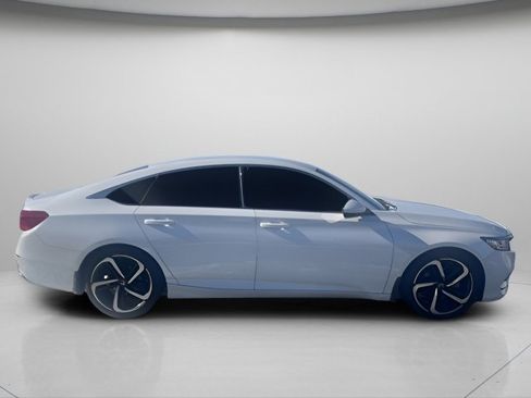 Used 2019 Honda Accord Sport image 5