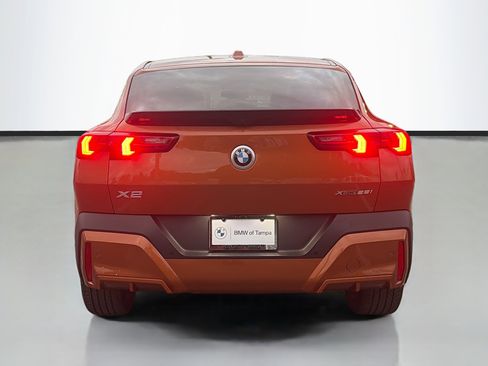 Used 2025 BMW X2 xDrive28i image 4