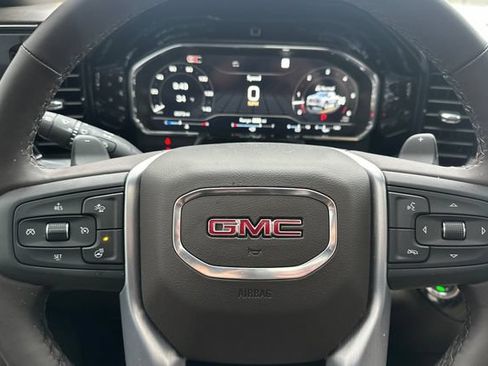 Used 2025 GMC Sierra 1500 SLT w/ SLT Premium Plus Package AWD/4WD image 35