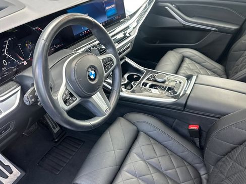 Used 2024 BMW X7 xDrive40i w/ M Sport Package AWD/4WD image 9