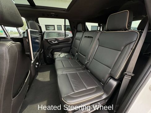 Used 2022 GMC Yukon SLT w/ SLT Premium Package AWD/4WD image 20