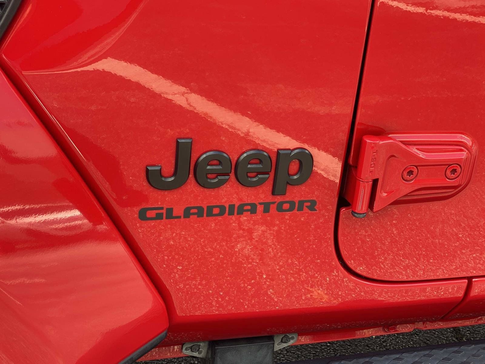 Used 2021 Jeep Gladiator Sport AWD/4WD image 13