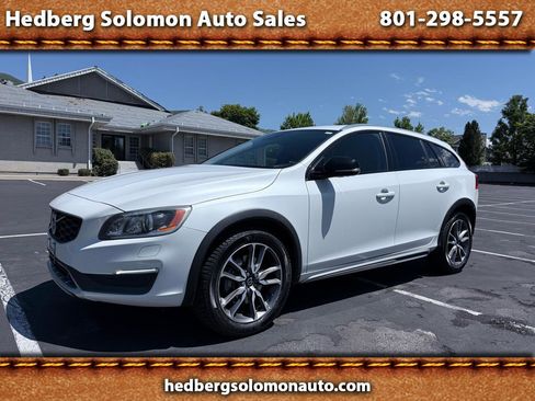 Used 2015 Volvo V60 T5 Cross Country Platinum w/ Climate Package AWD/4WD image 1