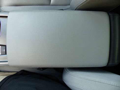 Used 2019 Honda Accord Hybrid image 50