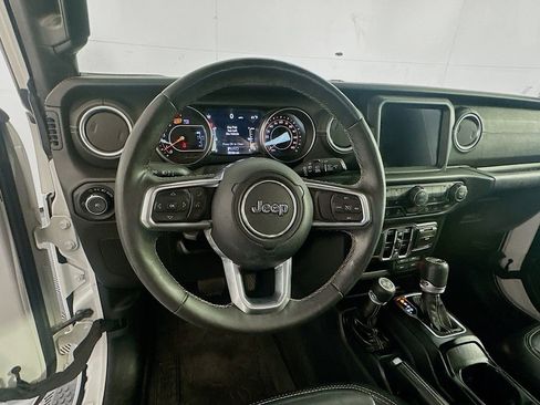 Used 2019 Jeep Wrangler Unlimited Sahara w/ Dual Top Group AWD/4WD image 11