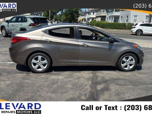 Used 2013 Hyundai Elantra GLS w/ Preferred Pkg FWD image 8