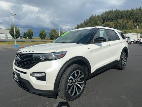 Used 2022 Ford Explorer ST-Line w/ Class IV Trailer Tow Package AWD/4WD image 1