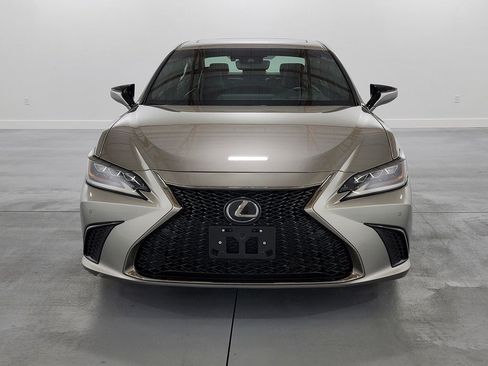 Used 2019 Lexus ES 350 F Sport w/ Accessory Package FWD image 3