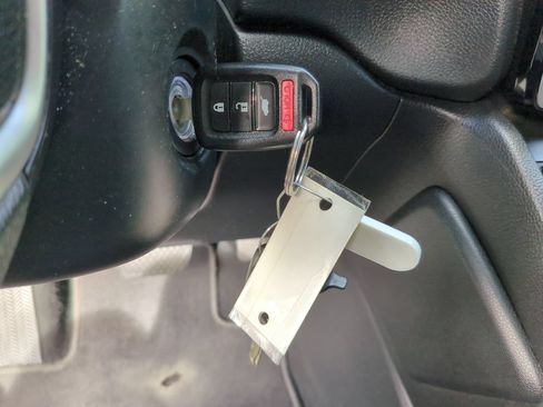Certified 2019 Honda CR-V LX image 32