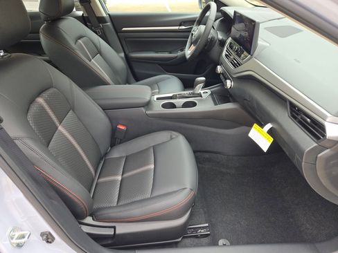 New 2026 Nissan Altima 2.5 SR FWD image 20