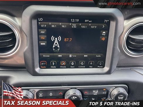 Used 2019 Jeep Wrangler Unlimited Sahara AWD/4WD image 21