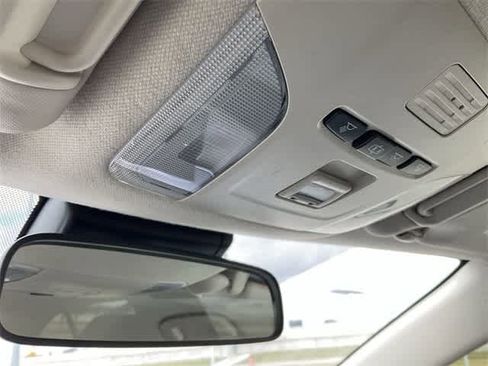 Used 2022 Toyota Corolla LE image 24