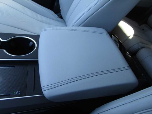 Certified 2025 Acura MDX SH-AWD w/ Technology Package image 20