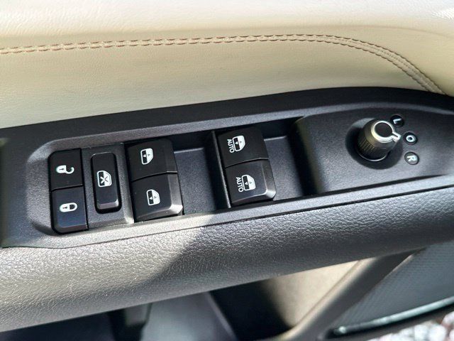 Used 2023 Jeep Compass Limited AWD/4WD image 24