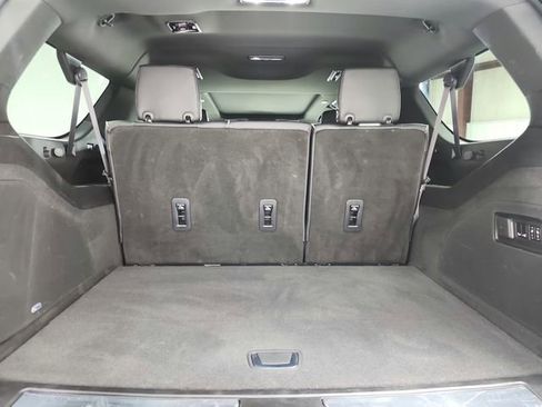 Used 2023 Cadillac Escalade ESV Premium Luxury RWD image 47