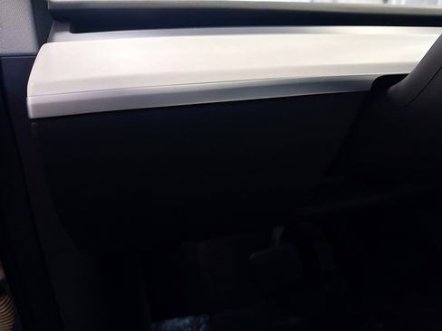 Used 2023 Tesla Model 3 Long Range AWD/4WD image 17
