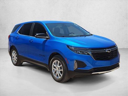 Used 2024 Chevrolet Equinox LT FWD image 3