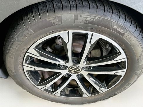 Used 2025 Volkswagen Jetta Sport FWD image 11